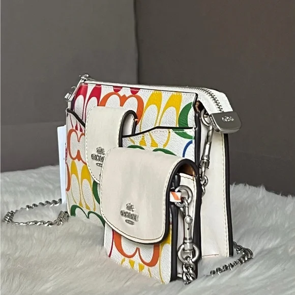 C4697 - Coach Poppy Crossbody in Rainbow Signature Canvas - Picture 3 of 15